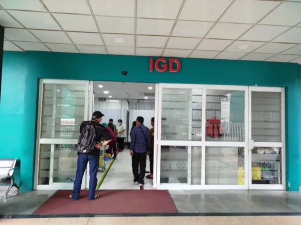 Positif Sabu, Polisi Sebut Pelaku Penyanderaan Anak di Pospol Pejaten Berhalusinasi Dikejar Orang 1 Diduga Keracunan Menu MBG, 12 Siswa SD di Bekasi Dilarikan ke IGD
