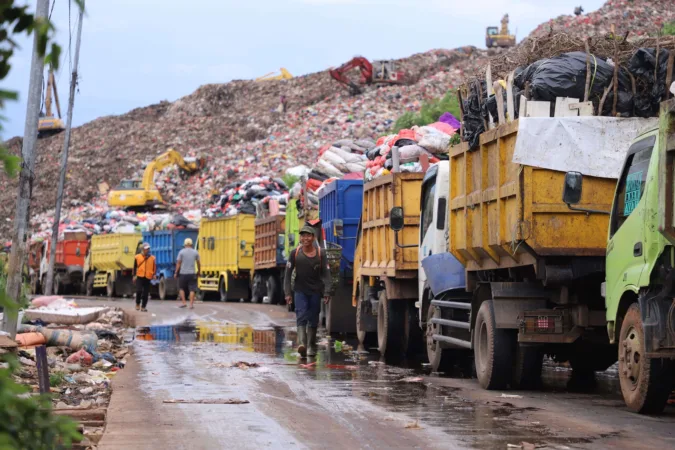 Upaya Pemerintah Kabupaten Bekasi untuk keluar dari darurat sampah kian menemukan titik terang. Pemerintah Pusat resmi memberikan persetujuan pembangunan Pembangkit Listrik Tenaga Sampah (PLTSa) di wilayah tersebut.