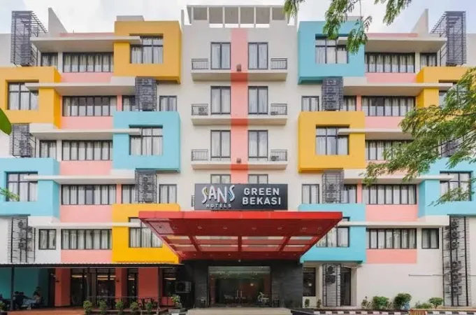 Bagi Anda yang sedang mencari akomodasi nyaman dan strategis di jantung Kota Bekasi, Hotel Sans bisa menjadi pilihan tepat. Selasa (14/10/2025).