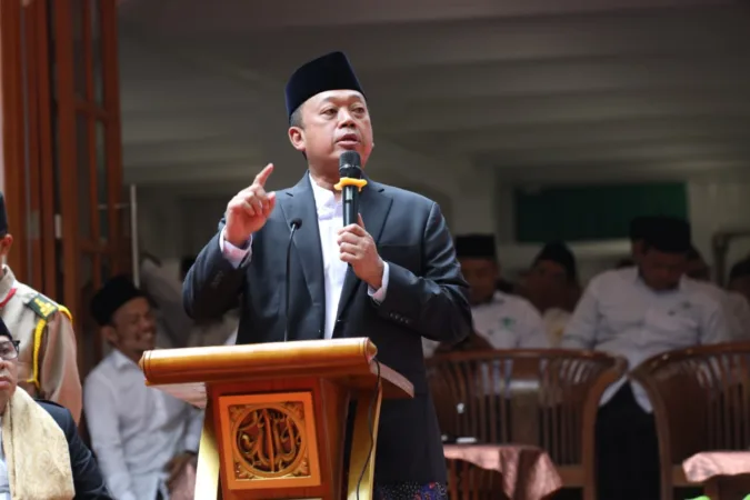 Wali Kota Bekasi Tinjau Proyek Revitalisasi dan Normalisasi Sungai Kayuringin 1 Menteri Agraria dan Tata Ruang/Kepala Badan Pertanahan Nasional (ATR/BPN), Nusron Wahid, mendorong para santri untuk mengambil peran lebih luas dalam kehidupan berbangsa dan bernegara.