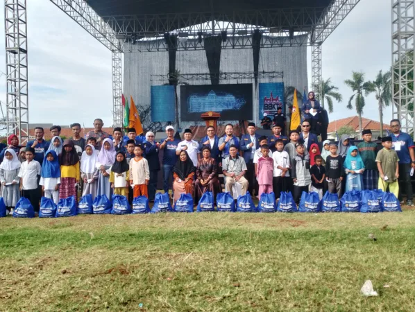 Terkait Dugaan Ustadz di Bekasi Cabuli 6 Santri, Orang Tua Sempat Laporan ke Pihak Desa 1 Kepala Dinas Sosial Kabupaten Bekasi, Dr. H. Alamsyah, M.Kes, secara resmi membuka kegiatan Bulan Bakti Karang Taruna (BBKT) 2025 yang digelar dalam rangka memperingati Hari Ulang Tahun (HUT) Karang Taruna ke-65, bertema “Energi Baru untuk Generasi Maju”, Sabtu (25/10/2025).
