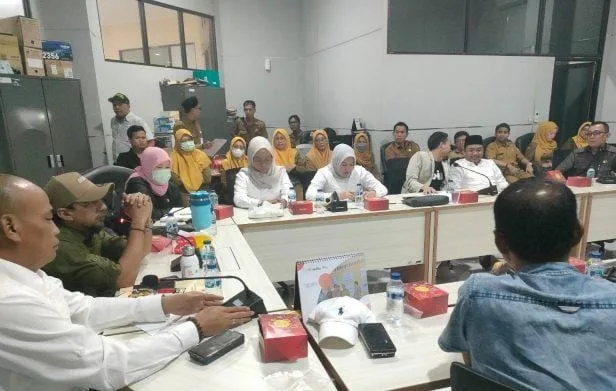 FAUD Kota Bekasi Sayangkan Ada Oknum Pengamat yang Menyerang Pribadi Salah Satu Calon 1 Komisi III DPRD Bekasi Soroti Transparansi Penegakan Hukum Lingkungan dan Dugaan Mahalannya Proses Perizinan