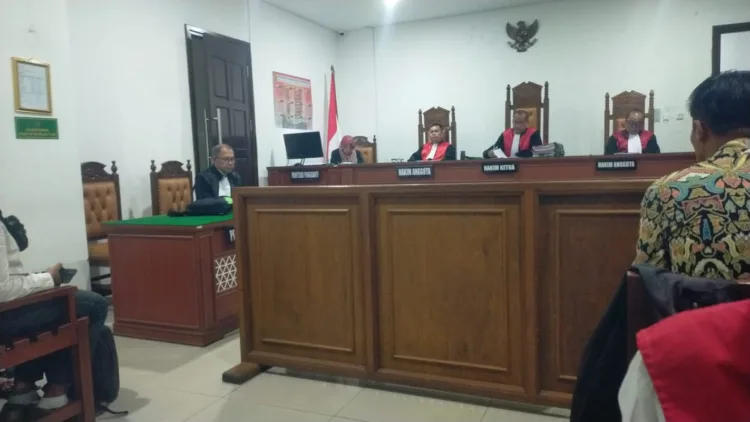Dari Jalanan ke Ruang Kelas, Napas Panjang Seorang Rocker Bekasi 1 Kasus Fadilah Azmi Diduga Salah Tangkap, Keluarga Berjuang Lewat Peninjauan Kembali