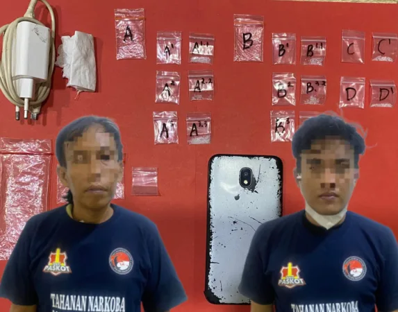Dua Pelaku L-H dan R-M serta barang bukti diamankan Polisi (BM)
