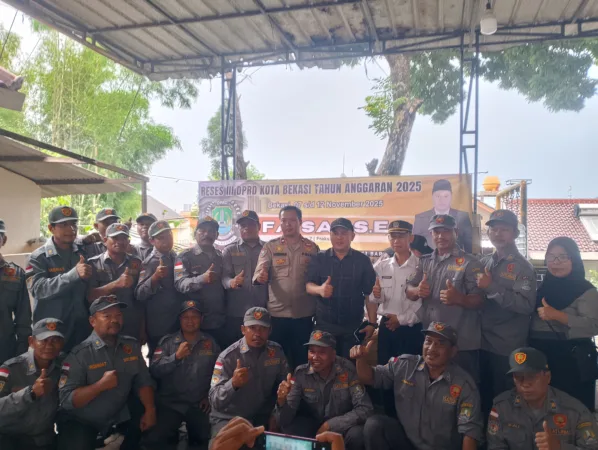 Wakil Ketua II DPRD Kota Bekasi dari Fraksi Golkar, Faisal, SE, melaksanakan kegiatan Reses III Tahun Anggaran 2025 di wilayah Kecamatan Pondok Gede, Rabu (12/11/2025).