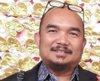 Memperingati Hari Guru Nasional 2025, Advokat Jeffry Ruby Tampubolon S.H menyampaikan apresiasi mendalam kepada seluruh guru di Indonesia sekaligus mendorong pemerintah untuk semakin memperhatikan kesejahteraan para tenaga pendidik.