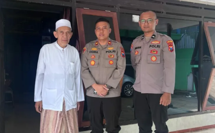 Kapolsek Sumberpucung foto bersama dengan Ulama (BM)