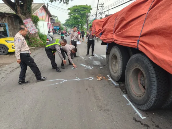 Unit Gakkum Saat melakukan olah TKP (hms)