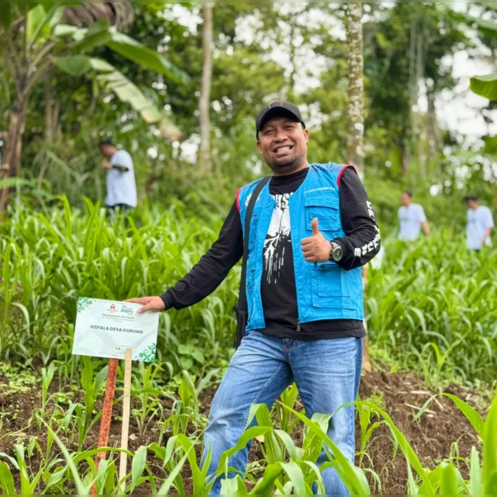 Tanam Hampir 10 Ribu Pohon, PT TFJ Pasuruan Perkuat Perlindungan Mata Air di Lereng Gunung Bromo 3 GridArt 20251220 173325055