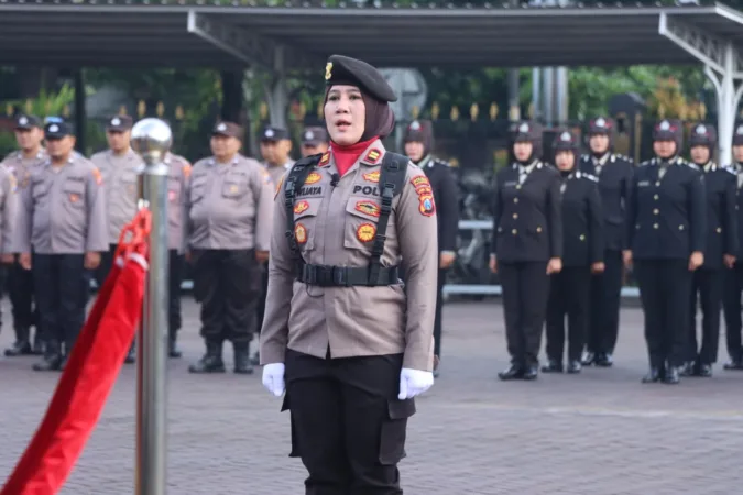 Suasana upacara peringatan Hari ibu ke 97 (hms)