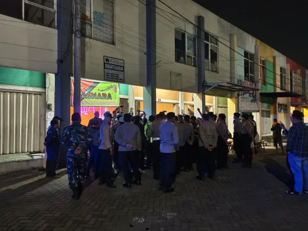 Miris Warkop di Meiko Pandaan Diminta Tutup Paksa Oleh Petugas Gabungan, Wahyu : Ini Penutupan Tidak Jelas