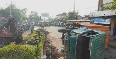 Jumlah kecelakaan lalu lintas di wilayah hukum Polres Pasuruan selama tahun 2025 mengalami penurunan dibandingkan tahun sebelumnya (2024 Red). Namun demikian, angka korban meninggal dunia justru menunjukkan peningkatan.