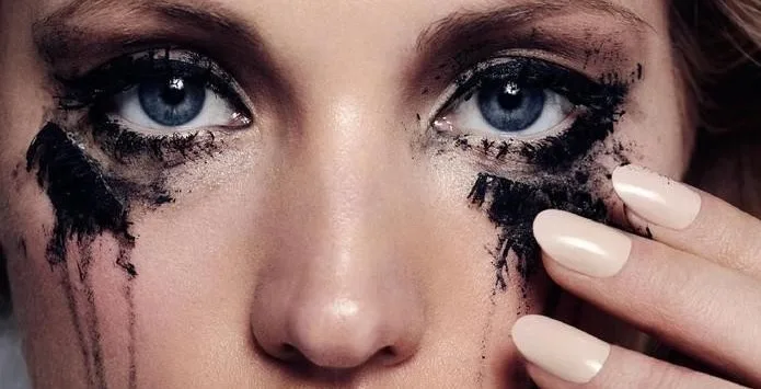 Bahaya Tidur Tanpa Hapus Maskara, Ini Dampaknya bagi Kesehatan Mata