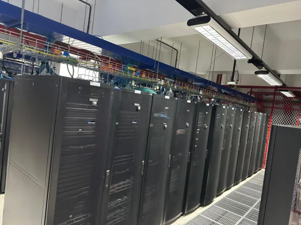 PT Captain Laptop Corp hadir sebagai perusahaan yang bergerak di bidang jual beli barang elektronik bekas atau rongsokan elektronik.