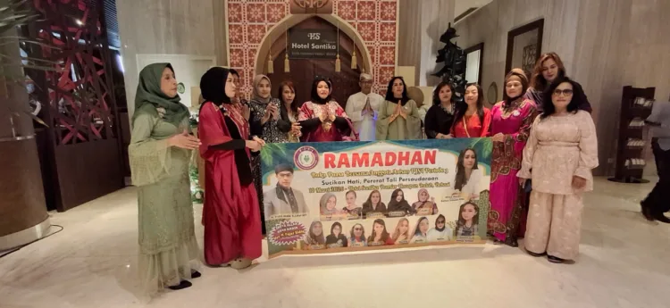 PJSI Kembali Berbagi Nasi Box, Takjil, dan Sembako di Tiga Titik di Harapan Indah