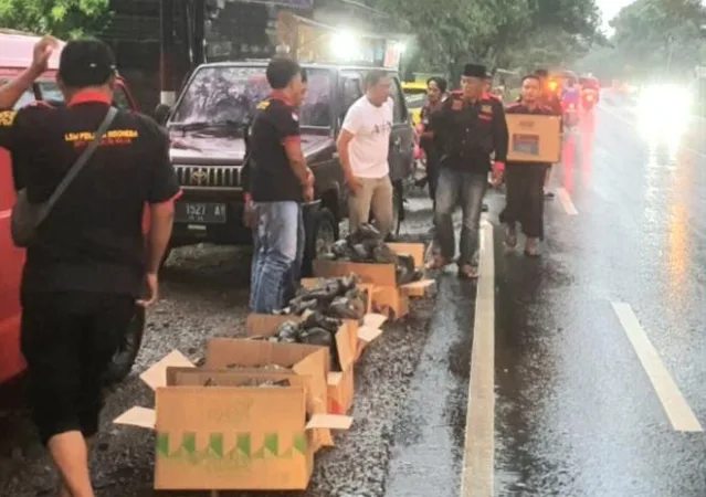 DPD LSM Penjara Bagikan Takjil (Ist)