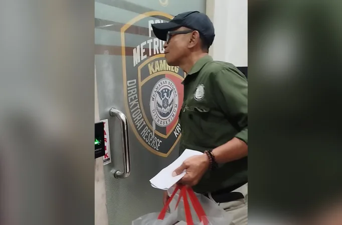 Kasus Dugaan Penipuan di Bantargebang Genap Setahun Masih 'Menggantung', Polda Metro Jaya Dikado Kue Ulang Tahun