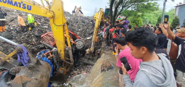 Longsor Maut di TPST Bantargebang Seret Eks Pejabat DKI Jadi Tersangka