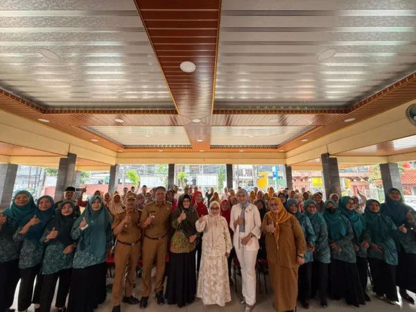 Pemerintah Kota Bekasi melalui Dinas Pemberdayaan Perempuan dan Perlindungan Anak (DP3A) terus memperkuat upaya peningkatan kesejahteraan perempuan dan anak melalui sosialisasi Forum Komunikasi Partisipasi Publik untuk Kesejahteraan Perempuan dan Anak (PUSPA).