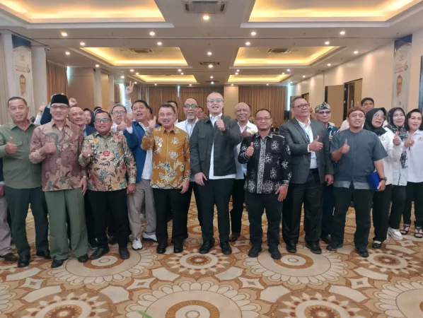 Kepengurusan baru Kamar Dagang dan Industri (Kadin) Kota Bekasi menegaskan komitmennya untuk memperkuat organisasi sekaligus meningkatkan peran pengusaha lokal dalam pembangunan ekonomi daerah