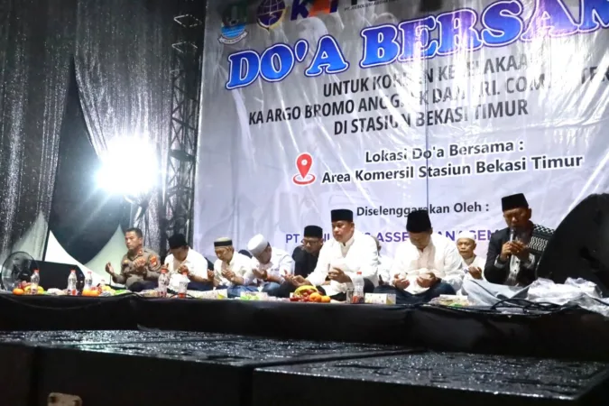 Wali Kota Bekasi Hadiri Doa Bersama Korban Kecelakaan Kereta di Bekasi Timur