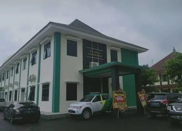 Badan Amil Zakat Nasional (BAZNAS) Kabupaten Bekasi terus memperkuat program sosial untuk membantu masyarakat kurang mampu melalui berbagai program unggulan.