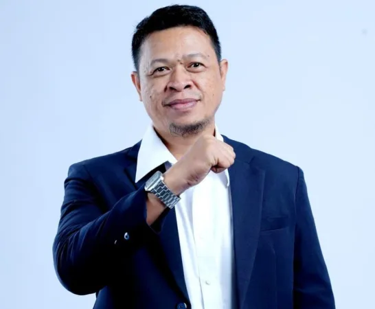 Ketua Umum Relawan 76 Makassar, Erwin Tang Jaya, menegaskan organisasinya siap mengawal pelaksanaan Musyawarah Daerah (Musda) Partai Golkar Sulawesi Selatan agar berlangsung aman, tertib, demokratis, dan sesuai mekanisme organisasi.