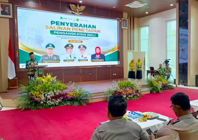 Wakil Bupati Pasuruan berikan sambutan dalam acara Penyerahan Salinan Penetapan Pengangkatan Wali (BM)