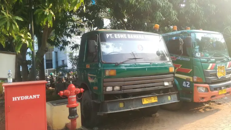 Truck saat berada di gudang barang bukti (Frm)