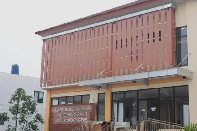 Pelaksanaan Sensus Ekonomi di wilayah Kelurahan Jatibening Baru, Kecamatan Pondok Gede, Kota Bekasi, terus berjalan. Hingga akhir Juli 2026, proses pendataan telah mencapai sekitar 70 persen dari total target yang telah ditetapkan.
