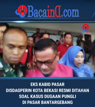 VIDEO Liputan: Detik-Detik Eks Kabid Pasar Disdagperin Kota Bekasi Dikeler ke Mobil Tahanan
