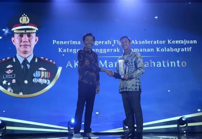 Profil Kombes Pol Mario Prahatinto, Kapolresta Karawang: Dikenal Humanis dan Punya Segudang Prestasi 4 Profil Kombes Pol Mario Prahatinto, Kapolresta Karawang: Dikenal Humanis dan Punya Segudang Prestasi
