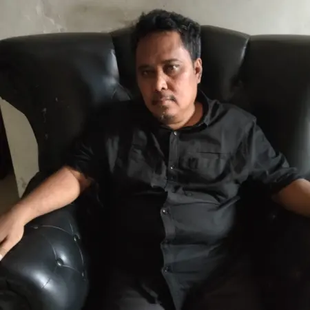 Iwan pemilik rumah yang pagarnya rusak (Suryo ST)