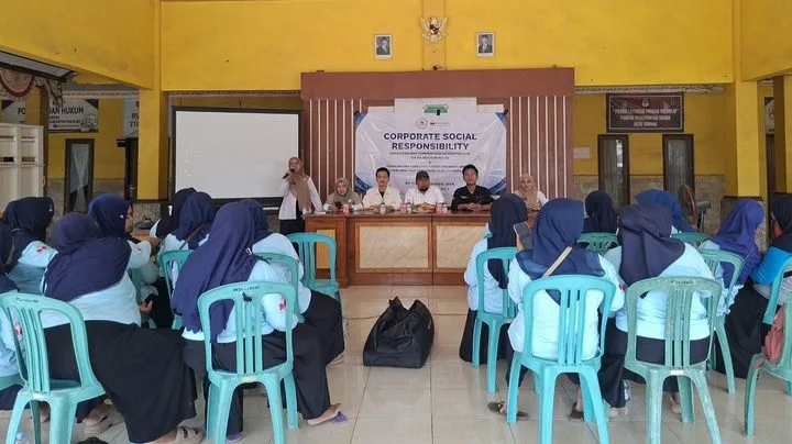 CSR PT Tirta Fresindo Jaya Dorong Budaya Hidup Sehat di Desa Kurung 2 1000107635