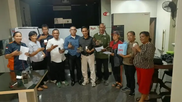 Ketua Aing foto bersama PT Bisa (BM)