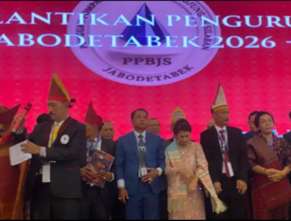 Keluarga Besar Silaban se-Jabodetabek menggelar acara Partangiangan sekaligus pelantikan Ketua Umum Punguan Pomparan Borsak Jungjungan Silaban Boru Dohot Bere (PPBJS) Jabodetabek di Gedung Mulia, Jakarta Timur, Minggu (11/10/2026).