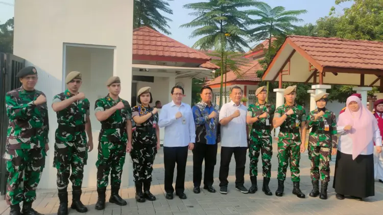 Sekolah Rakyat Kota Bekasi menggelar kegiatan open house yang dihadiri Menteri Sosial Republik Indonesia Saifullah Yusuf dan Wakil Menteri Sosial Republik Indonesia Agus Jabo Priyono. Kegiatan ini menjadi ajang untuk memperkenalkan sarana dan prasarana, program pembelajaran, serta berbagai aktivitas dan hasil karya siswa-siswi Sekolah Rakyat.